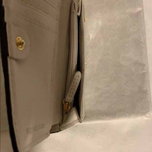 Wallet - Picture 4 of 4